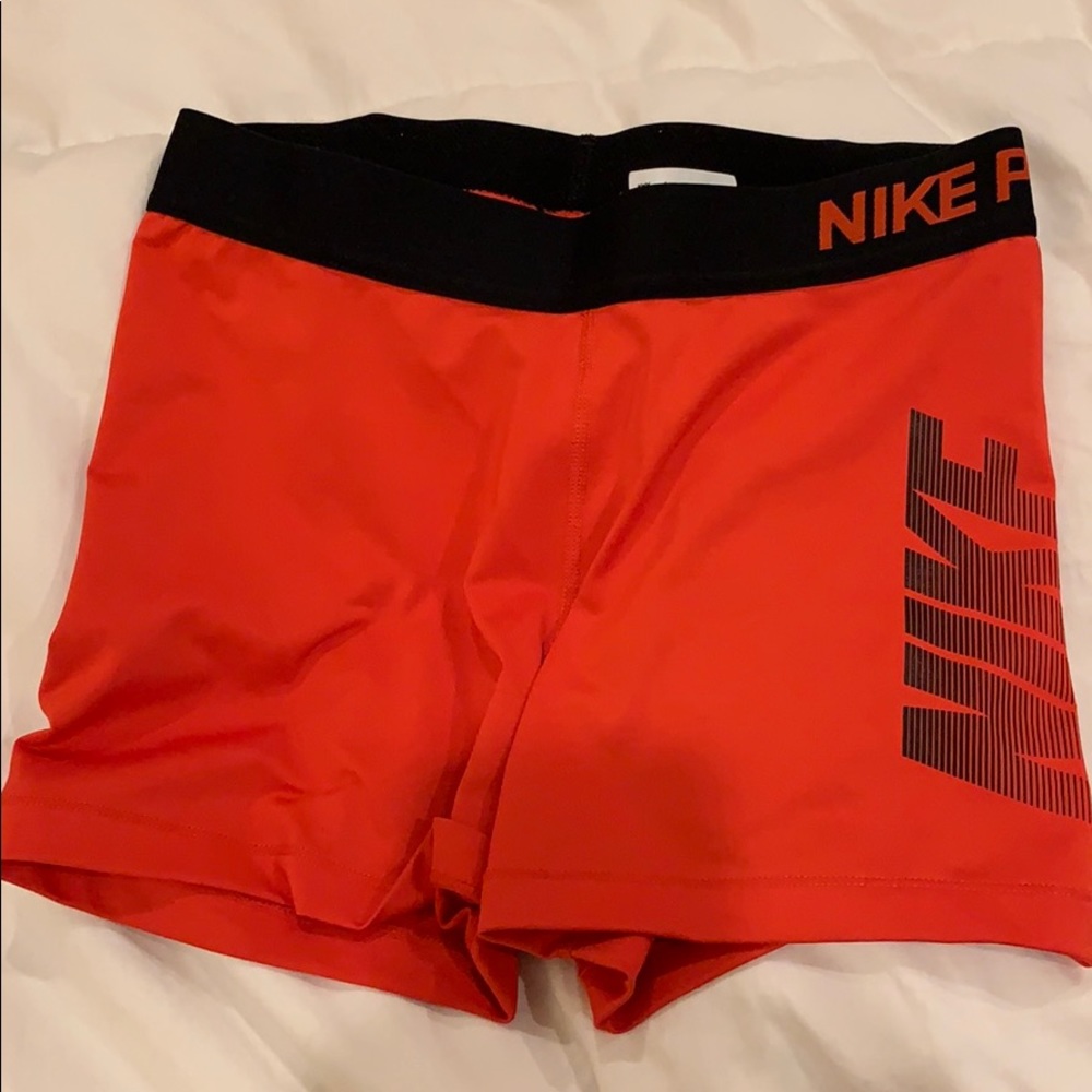 Nike spandex
